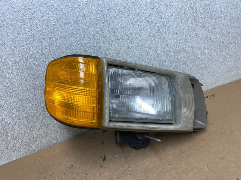 1986 to 1991 Mercedes-benz W126 Right RH Side Halogen Headlight Oem P9981 DW