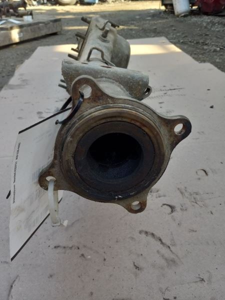 95-02 TOYOTA TACOMA AWD MT STANDARD CAB REAR AXEL HOUSING ASSEMBLY