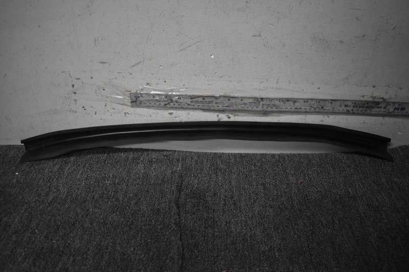 2014-2016 MASERATI GHIBLI BOOT CABLE GUIDE FACTORY OEM