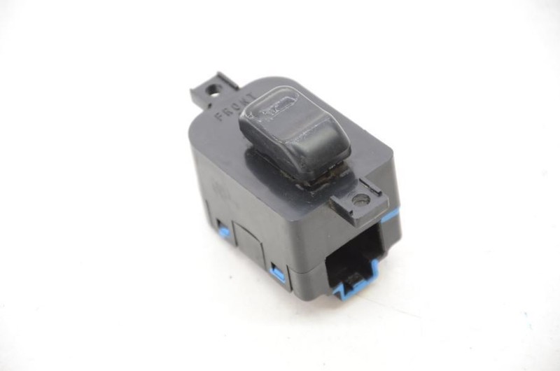 1994-1996 Nissan 300ZX Z31 VERT Passenger Right Front Door Window Switch