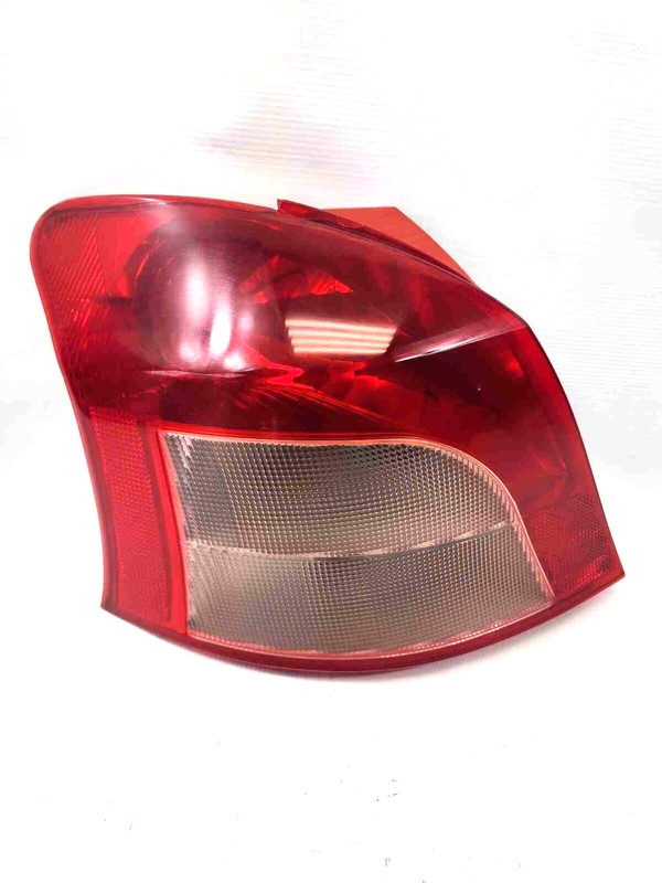 2007 Toyota Yaris Hatchback LH Driver Side Tail Light Asembly 8156152460