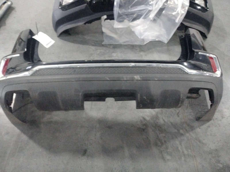 2017 GMC Terrain Bumper Assembly Black OEM Good Condition 4DR SUV
