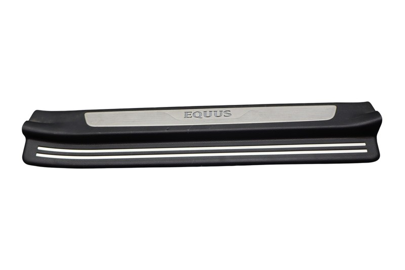 11-16 Hyundai Equus Front Right Passenger Side Door Sill Scuff Plate Trim Oem