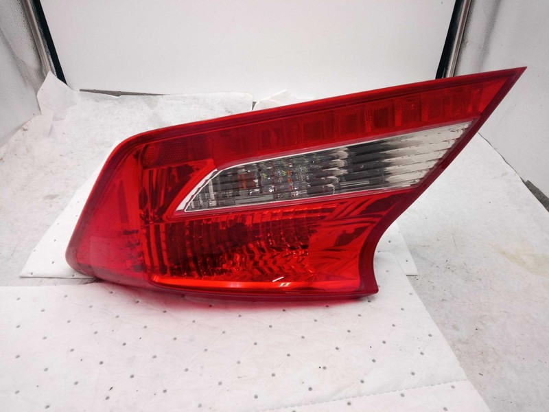 2012-2013 Honda Civic Right Tail Light Assembly Black OEM Used 512465