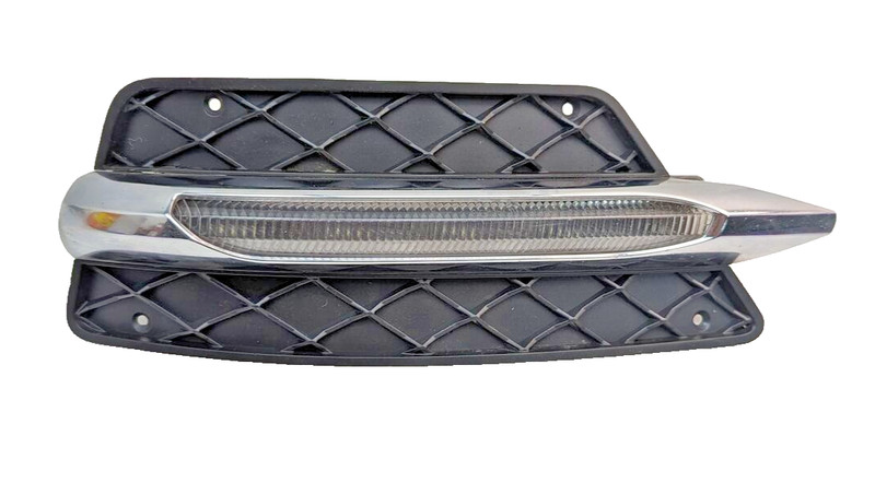 08-14 Mercedes W204 C250 C300 Front Left Side LED Daytime Running Light Fog Lamp