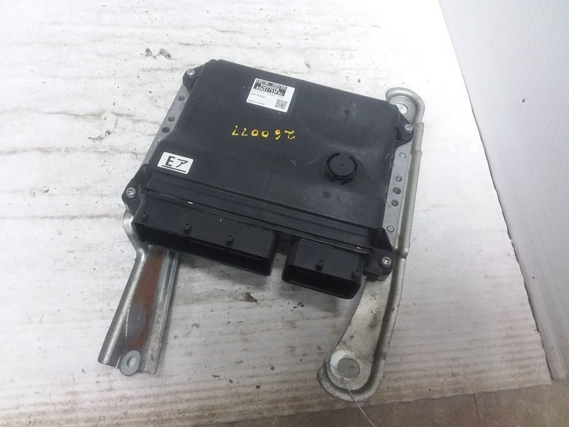 Engine ECM Electronic Module Engine Control Fits 10 LEXUS ES350 89661-33F40