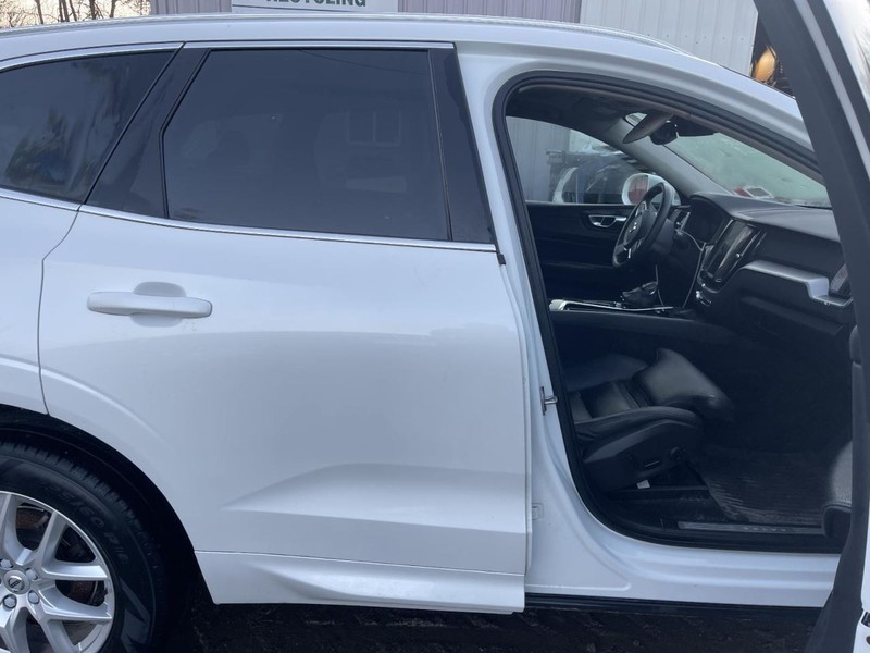 2018-2024 VOLVO XC60 RIGHT ROCKER W/POST WHITE PC:707 AT AWD 25K MOMENTUM 61345