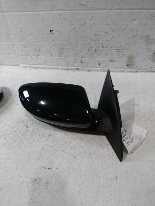 Used Right Door Mirror fits: 2014 Chrysler 200 Power Sdn folding painted Right G