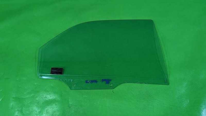 97-01 CAMRY PASSENGER RIGHT REAR WINDOW DOOR GLASS OEM 4593-31