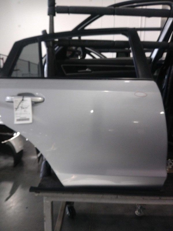 Subaru XV CrossTrek 2016 Right Rear Door SILVER 68038 5322