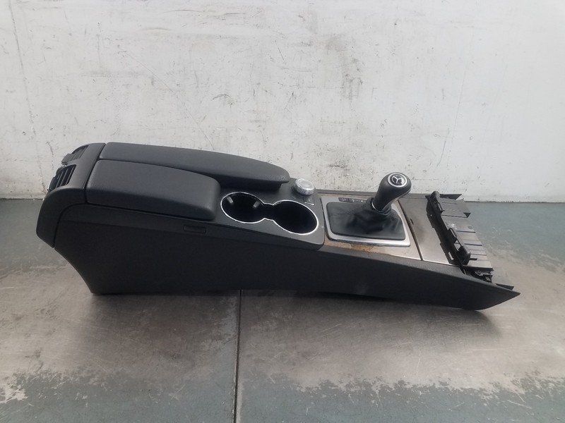 2009 Mercedes Benz AMG C 63 Center Console Shifter Controls #4942 i4