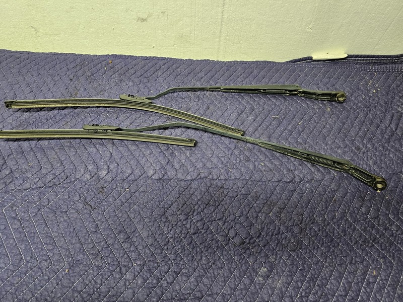 COBALT2007 Wiper Arm  Set