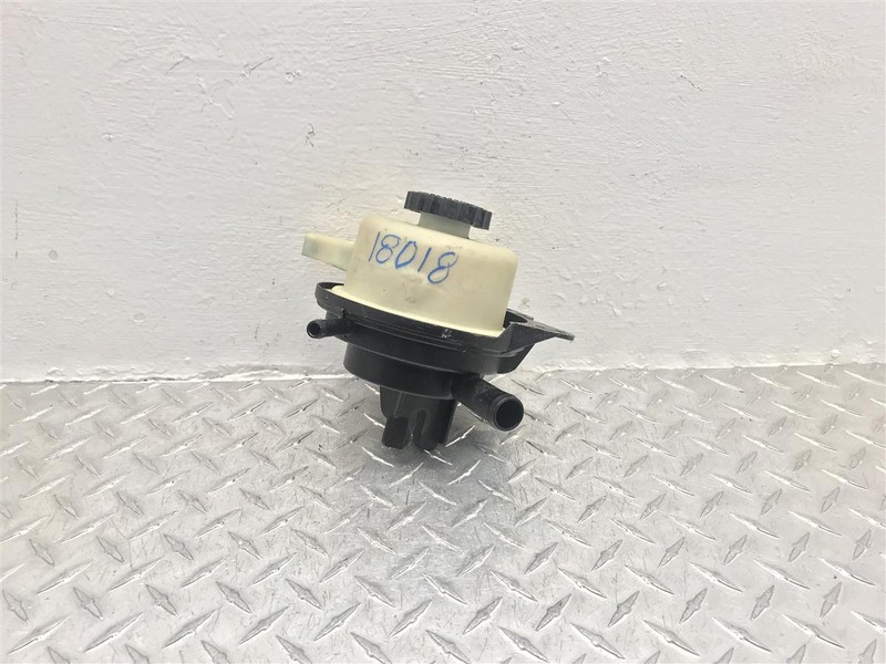 2006 GRAND CARAVAN POWER STEERING RESERVOIR OEM 567.CH8606