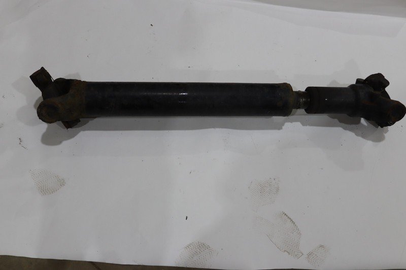2018-2024 FREIGHTLINER CASCADIA 126 DRIVELINE DRIVESHAFT CARDAN OEM