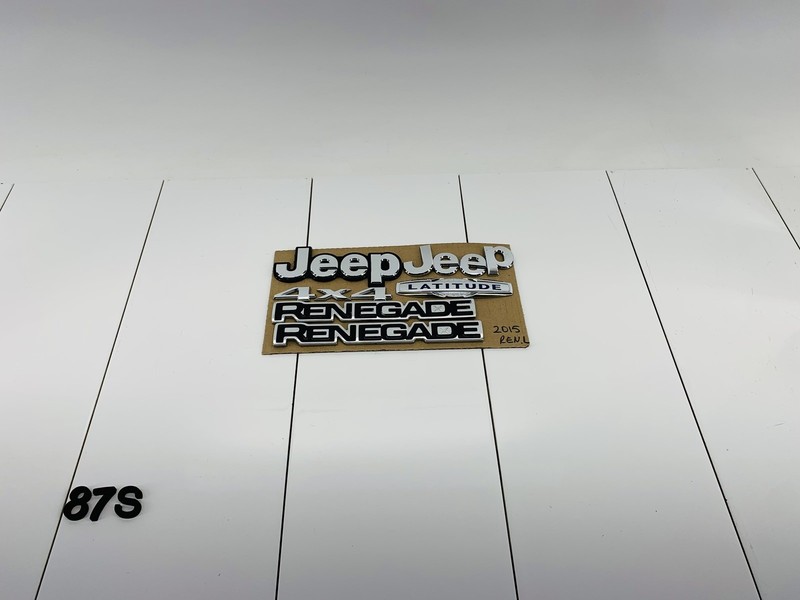 15-21 JEEP RENEGADE LATITUDE 4X4 REAR BACK DOOR LIFTGATE NAMEPLATE LOGO SET OEM