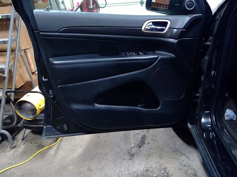 GRAND CHEROKEE 2015 Driver Left Front Door Trim Panel 1765395