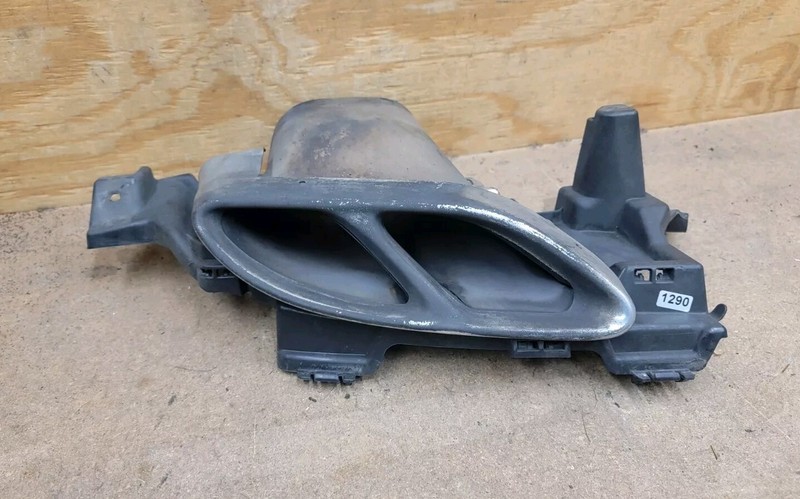 2015 2016 20172019 MERCEDES-BENZ C450 C43 AMG REAR EXHAUST MUFFLER TIP Right OEM