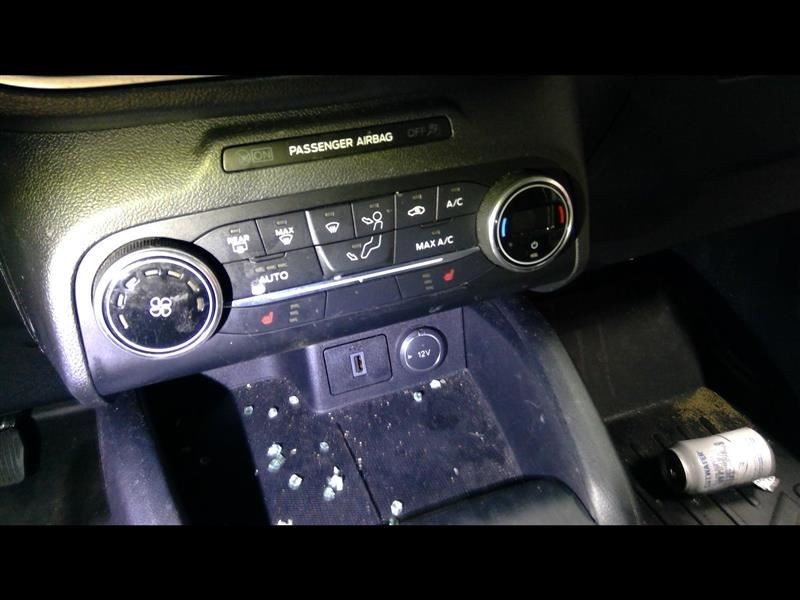 Temperature Control Front Automatic Air Conditioning Fits 20 ESCAPE 1164659