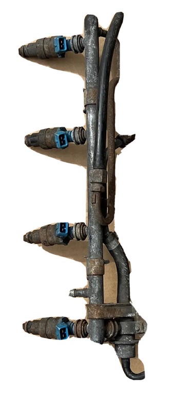 1991-1995 Volvo 940 Fuel pressure OEM rail with injectors1995 1993 1992