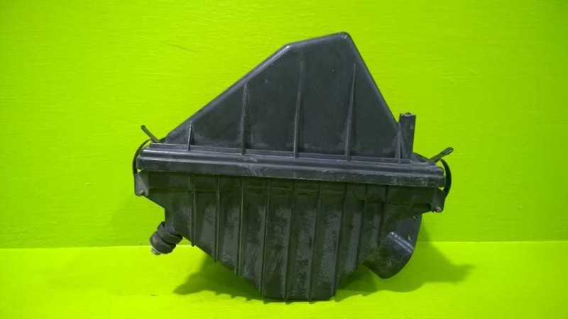 90 91 92 93 94 NISSAN MAXIMA AIR CLEANER BOX OEM 2753-101
