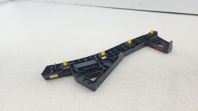 2023 KIA FORTE REAR BUMPER RIGHT SIDE UPPER SUPPORT MOUNT BRACKET OEM