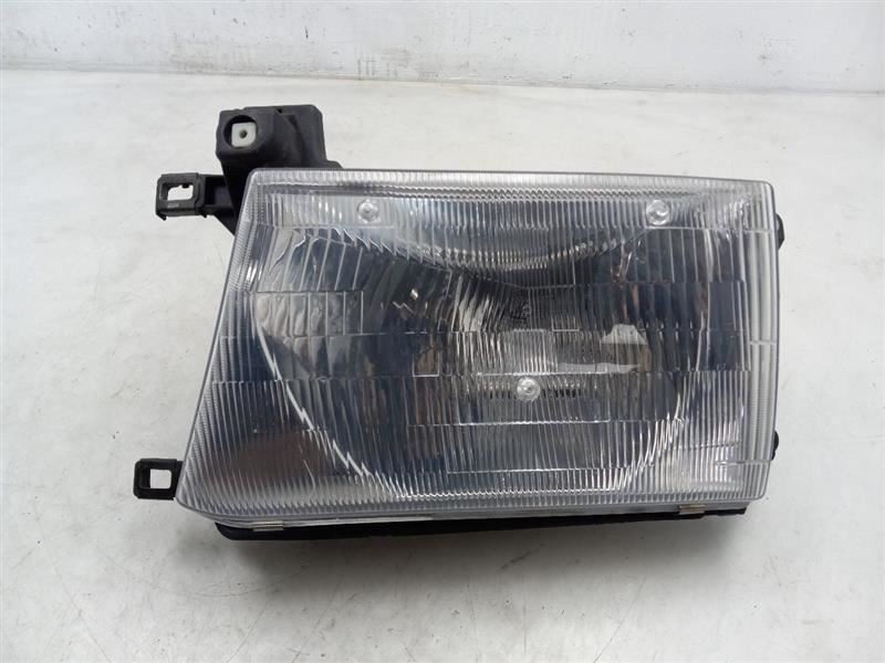 96-98 TOYOTA 4RUNNER BASE PASSENGER SIDE FRONT HEADLIGHT ASSEMBLY