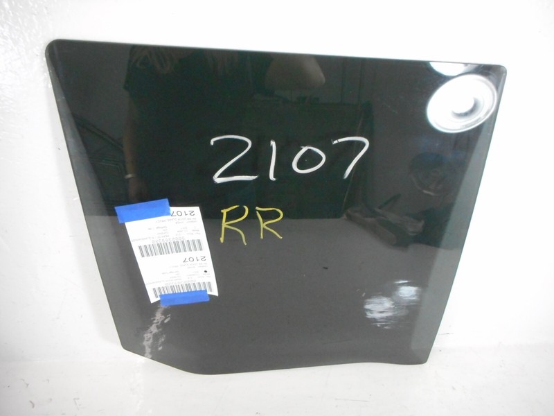 Jeep Commander Rear Door Window Glass Passenger Right OEM 2006-2010