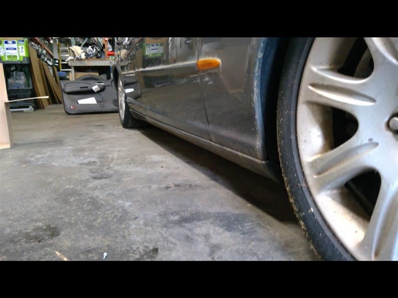 2004 2005 2006 2007 XJ8 Right Rocker Panel Moulding 1396502