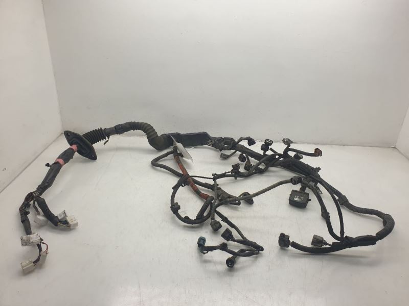 00 01 02 Toyota Tacoma 2.4L RWD AT Engine Wire Harness 82121-3G670