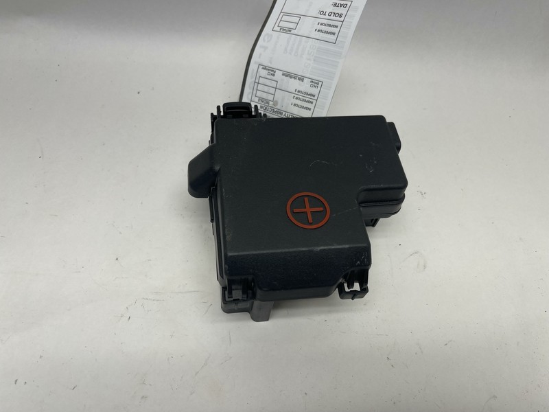 2018-2020 KIA STINGER 3.3L V6 POSITIVE BATTERY TERMIINAL JUNCTION COVER OEM