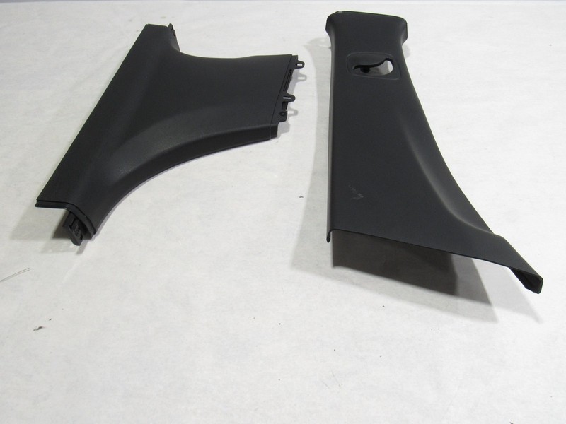 19-23 Mercedes A35 V177 2021 Left Driver B Pillar Cover Panel Cover Trim Set :A