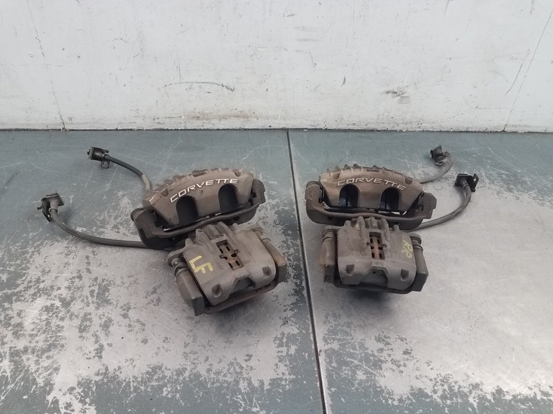 1999 Chevy Corvette C5 Vert PBR Brake Caliper Set #9584 VV2