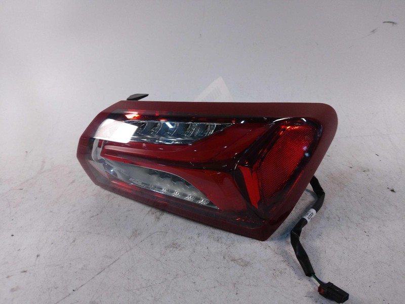 2020 Chevrolet Malibu Right Tail Light Assembly Silver Used Minor Scuffs