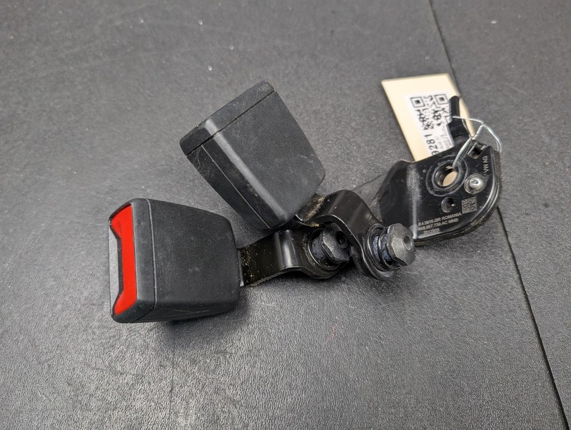 Rear Left Seat Belt Buckle 2019 Audi A7 4K8857739AC 2020 2021