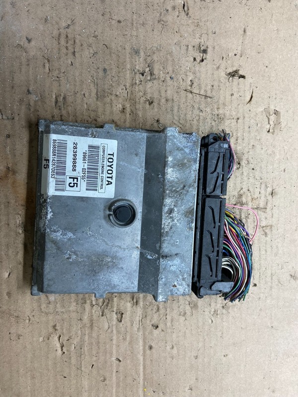 2009 to 2010 Toyota Corolla Engine Control Computer ECU PCM Oem q0172 DG