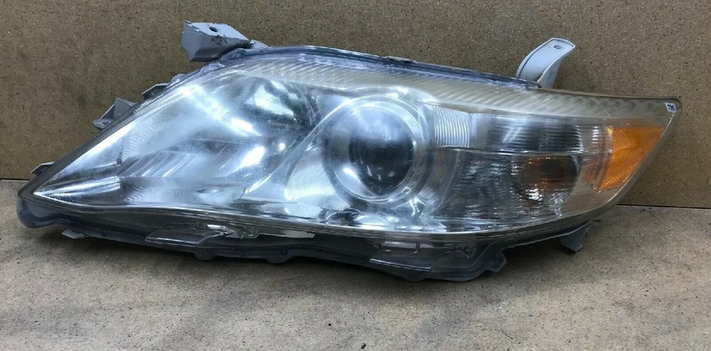 2012 - 2014 Toyota Camry Headlight Left LH Driver Halogen
