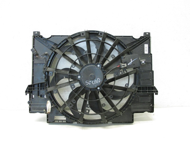 16-18 JAGUAR X260 XF 3.0 S/C ENGINE RADIATOR COOLING FAN MOTOR SHROUD OEM 041725