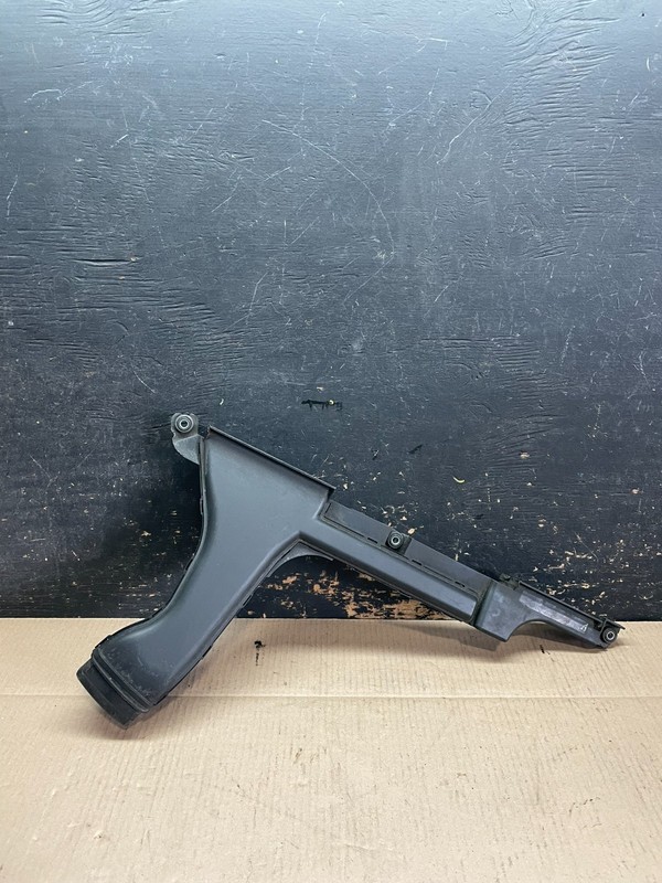 2009 to 2014 Nissan Maxima Upper Air Intake DuctOEM z8333 DG