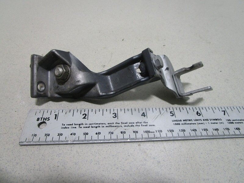 80657M Mariner 30 Hp Outboard Recoil Starter Cable Anchor Bracket