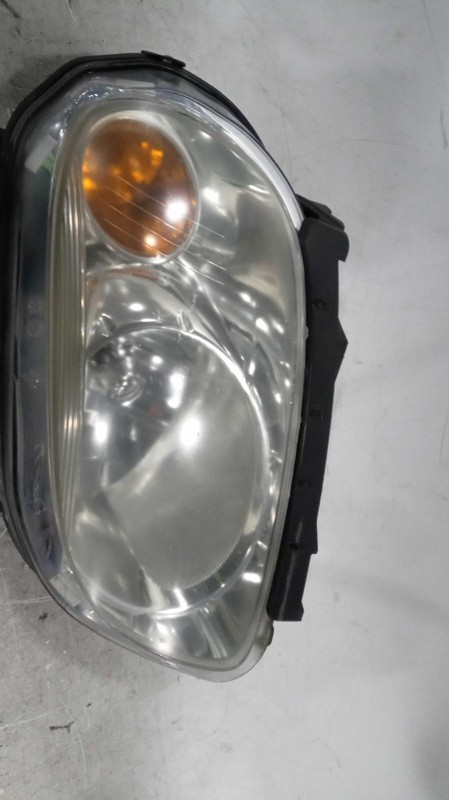 2011 Chevrolet HHR Left Headlight Assembly OEM 200245 Used 113K Miles