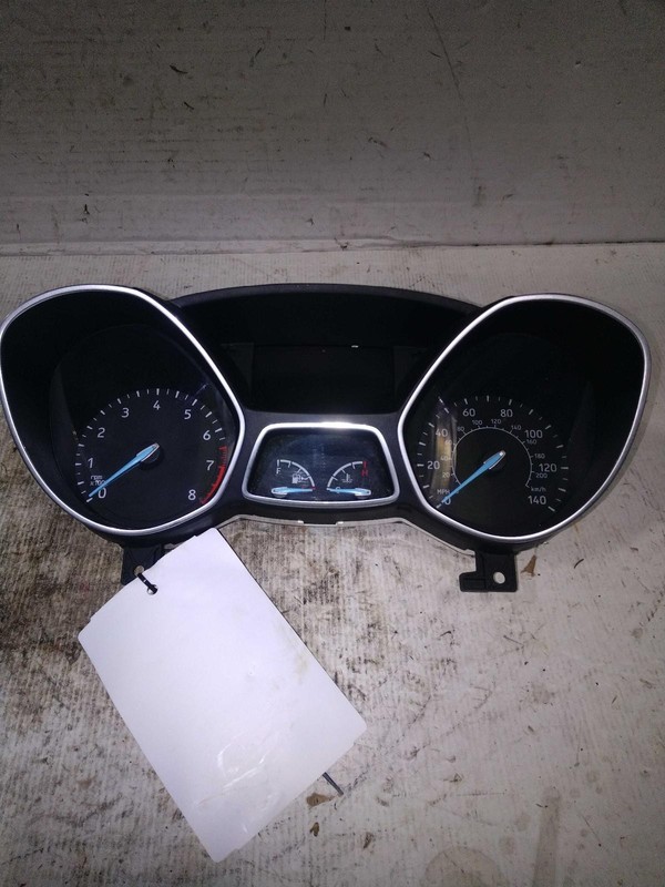 Used Speedometer Gauge fits: 2018 Ford Escape cluster KPH ID JJ5T-10849-TA thru