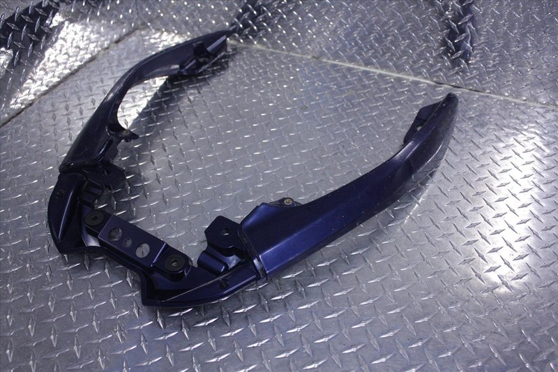 07 SUZUKI AN 400 BURGMAN REAR PASSENGER GRAB HANDLE SUPPORT 46210-05H0 AN400