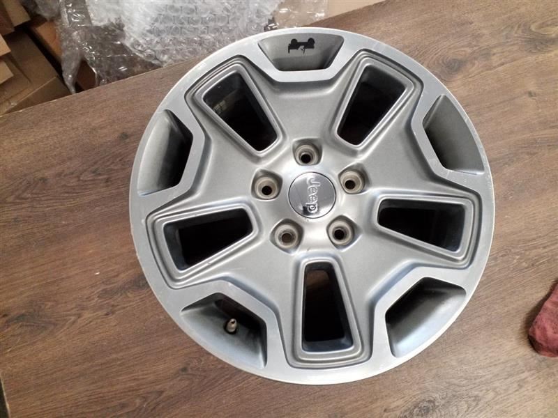2013-2018 Jeep Wrangler Wheel Rim 17x7-1/2Painted w/Machined Accent
