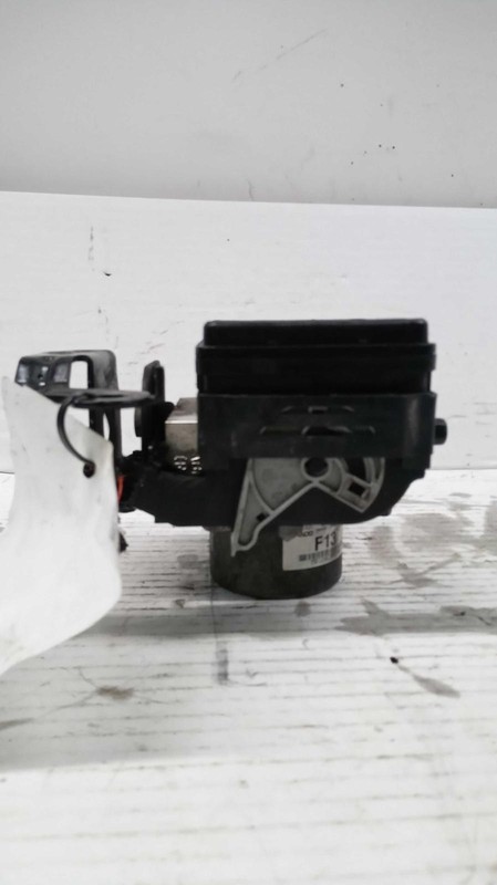 2017 KIA Cadenza ABS Hydraulic Assembly OEM 58920F6030 82K Miles Blue