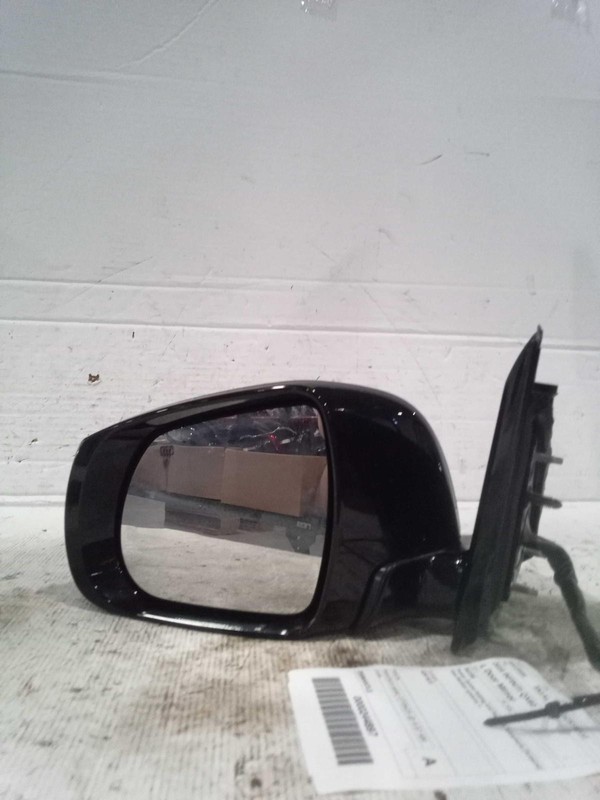 Used Left Door Mirror fits: 2016 Infiniti QX60 Power power folding and heated w/
