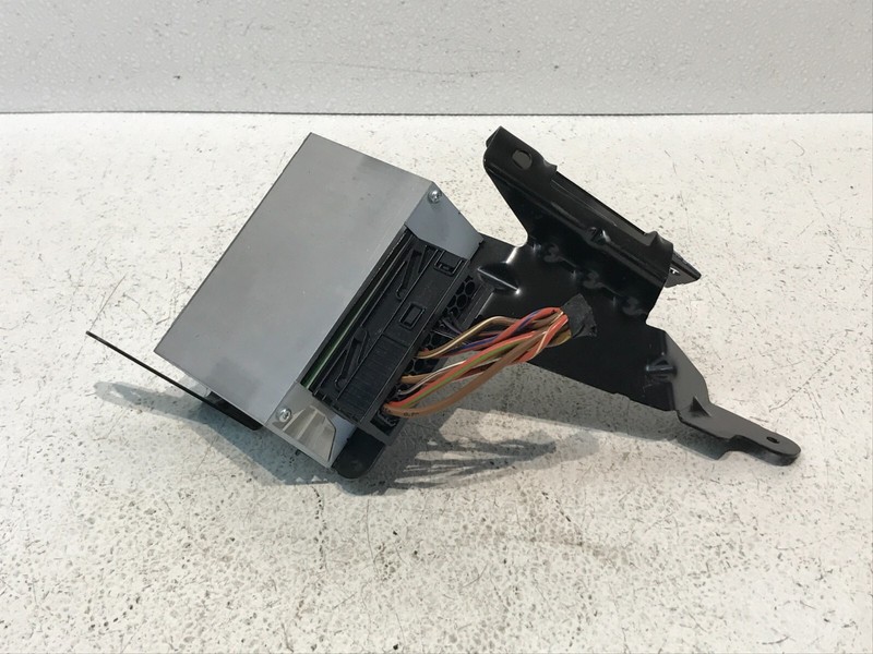 08-2010 BMW E60 E61 E63 535i HARMAN BECKER AUDIO AMPLIFIER AMP OEM 6920461