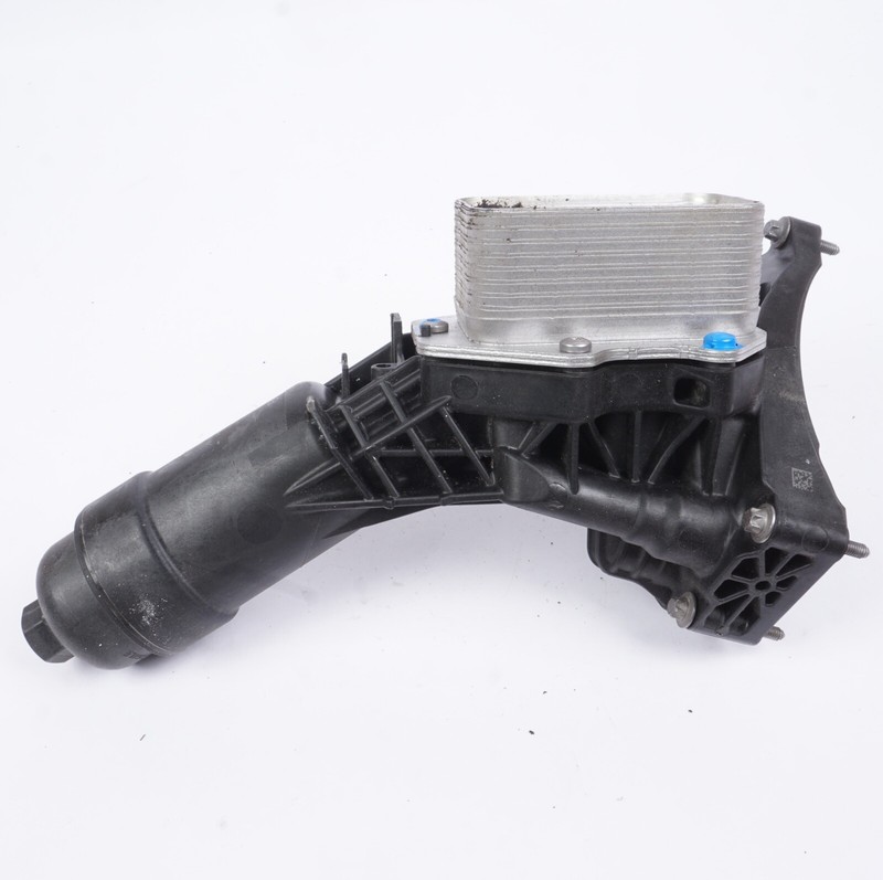 2019 - 2024 BMW X3 330i 430i G01 G20 G30 Oil Filter Housing With Cooler