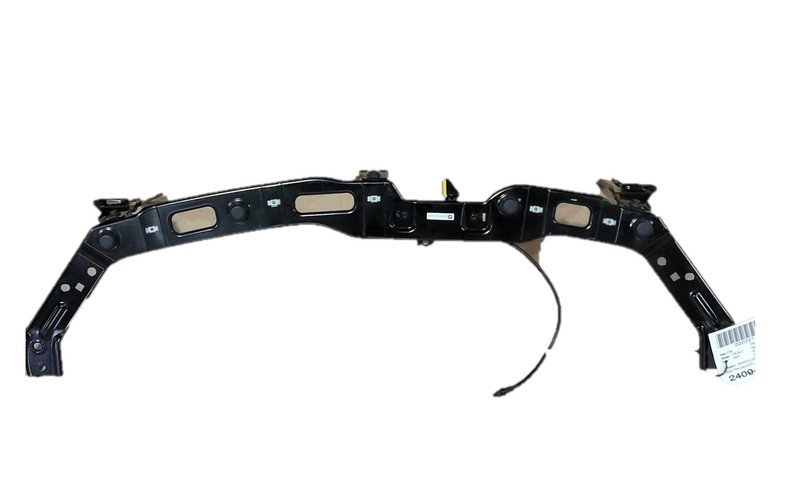 2021-2024 Chevy Trailblazer Lt Front Bumper Reinforcement W/Hood Release & Cable