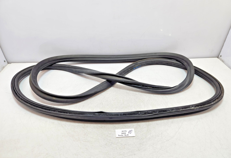 ✅ 21-25 OEM Tesla Model S Rear Trunk Liftgate Rubber Weatherstrip Seal