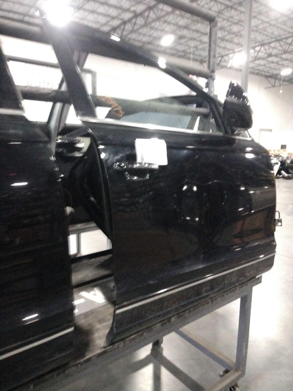 2015 Audi Q7 Right Front Door Black Used OEM 609768 148K Miles